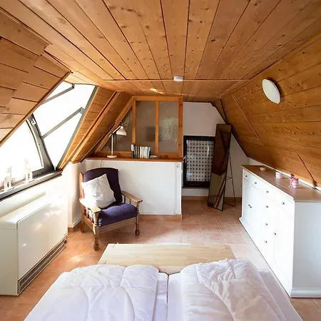 Reetdach Nahe Ostseebad Kuehlungsborn *