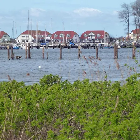 Reetdach Nahe Ostseebad Kuehlungsborn * Gersdorf (Mecklenburg-Vorpommern)