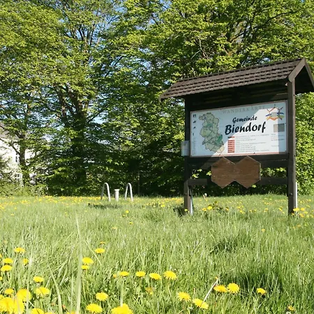 Reetdach Nahe Ostseebad Kuehlungsborn