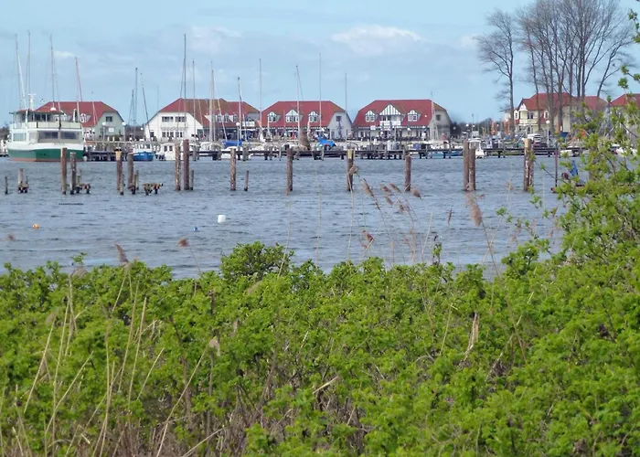 Reetdach Nahe Ostseebad Kuehlungsborn * Gersdorf (Mecklenburg-Vorpommern)