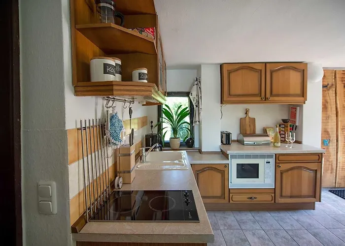 Reetdach Nahe Ostseebad Kuehlungsborn Farm stay